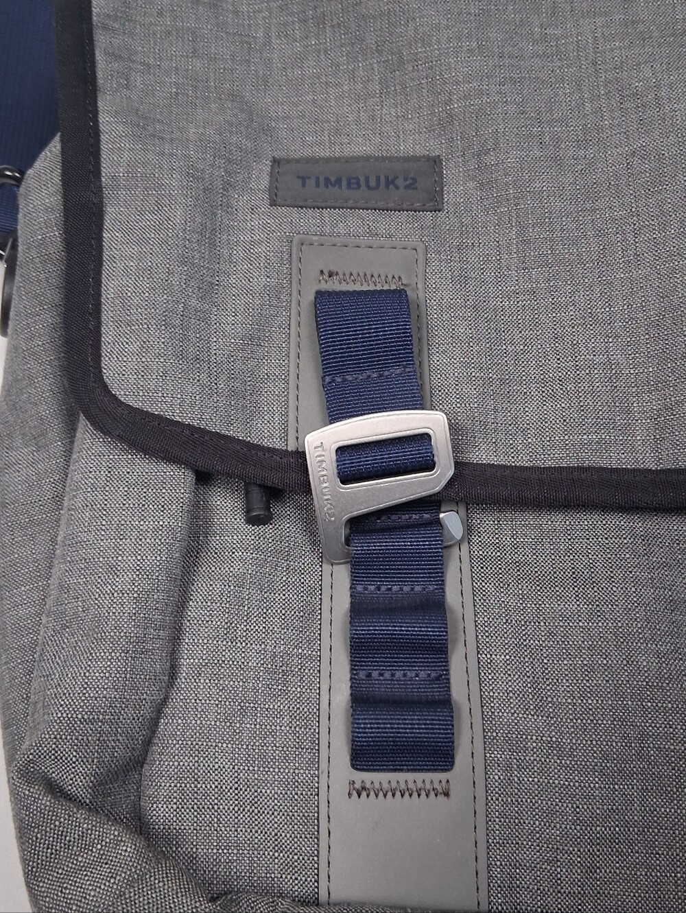Timbuk2 San Francisco Command Messenger CrossBody Bag Laptop Organizer Gray/Blue - Picture 2 of 16